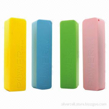 Flashlight Power Bank with RoHS Certification, 2,600mAh Capacity